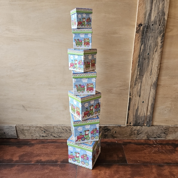 Set of 7 Stacking / Nesting Gift Boxes - Picture 1 of 4